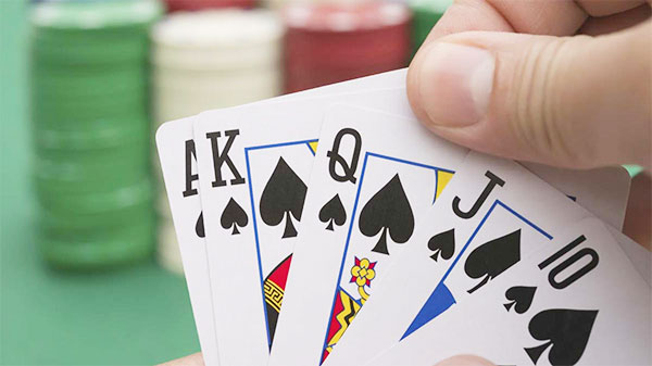 Lưu ý chơi game poker đổi thưởng online